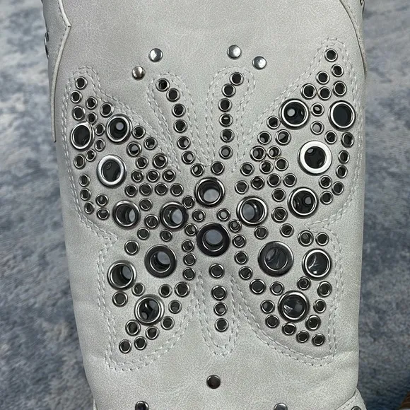 New Dolls Kill Current Mood White Studded Butterfly Cowboy Boots Festival Sz 6