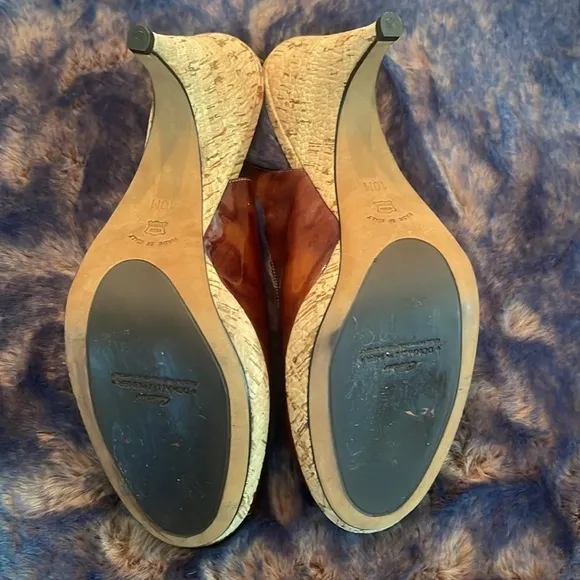 NEW Donald J Pliner Couture Brown Wedge Heels