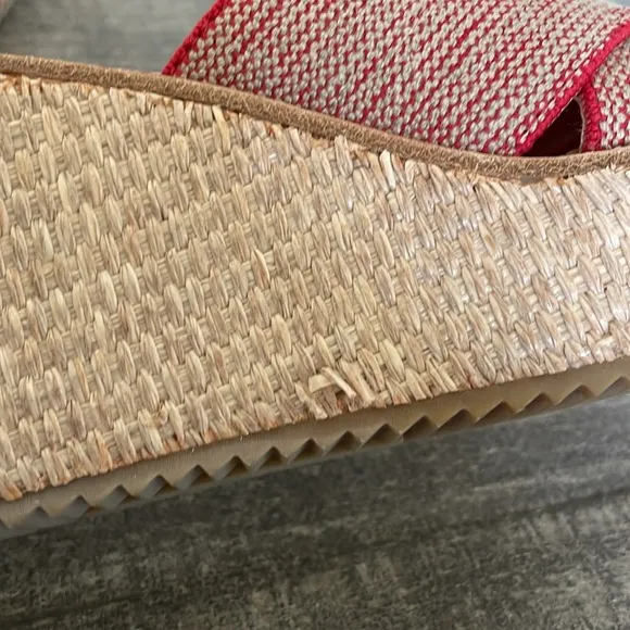 NEW | Donald Pliner Women's‎ Ideala Basic Elastic Wedge Sandals Tomato Red Sz 5