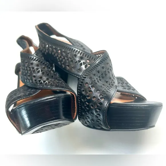 New DVF Elegant Black Zoe Laser Cut Women's Platform Heels, size 6