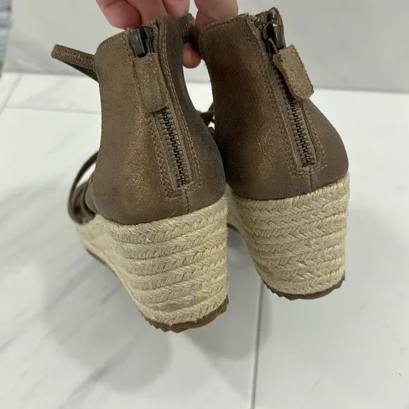 NEW! Eileen Fisher Wanda Metallic Suede Espadrille - Size 8.5