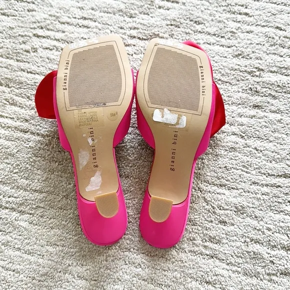 NEW Gianni Bini Red Rose Satin Pink Kitten Heel Sandals women size 5