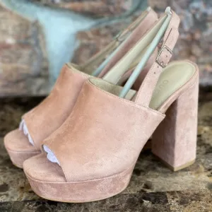 NEW  GUESS Caleesy Platform Dress Sandals