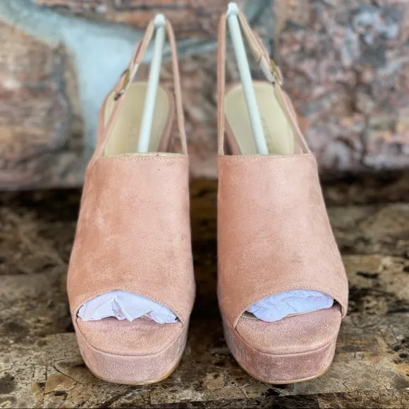 NEW  GUESS Caleesy Platform Dress Sandals