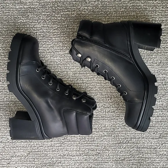 NEW Jeffrey Campbell Hike Ankle Boots, Size 8, Color Black