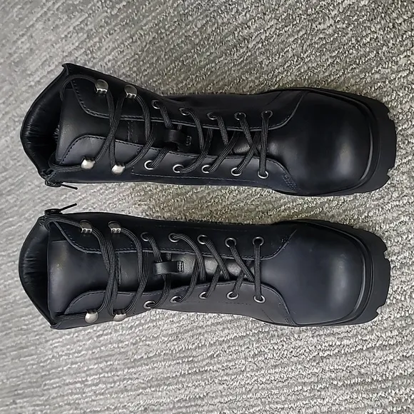 NEW Jeffrey Campbell Hike Ankle Boots, Size 8, Color Black
