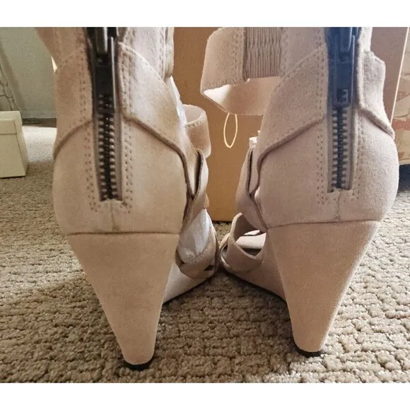 NEW Joie Royce Back Zip Wedge Sandals 40 / 10 Natural Suede Ret. $315