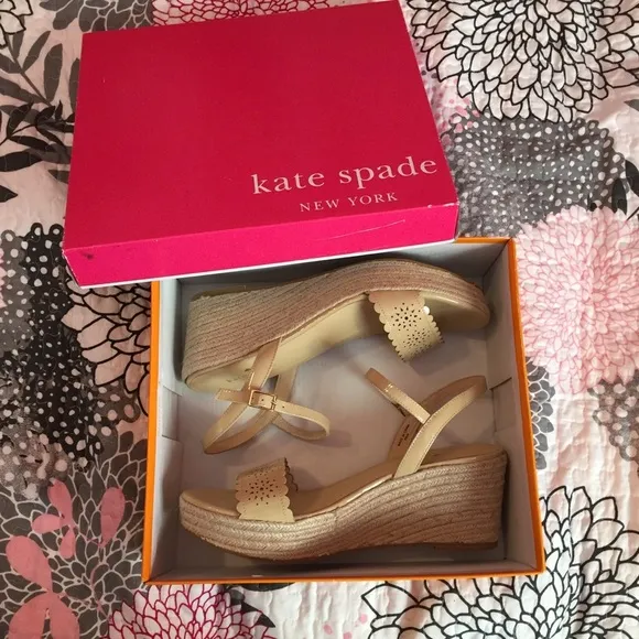 NEW Kate Spade Mennie Wedge Platform Sandals 9.5 tan