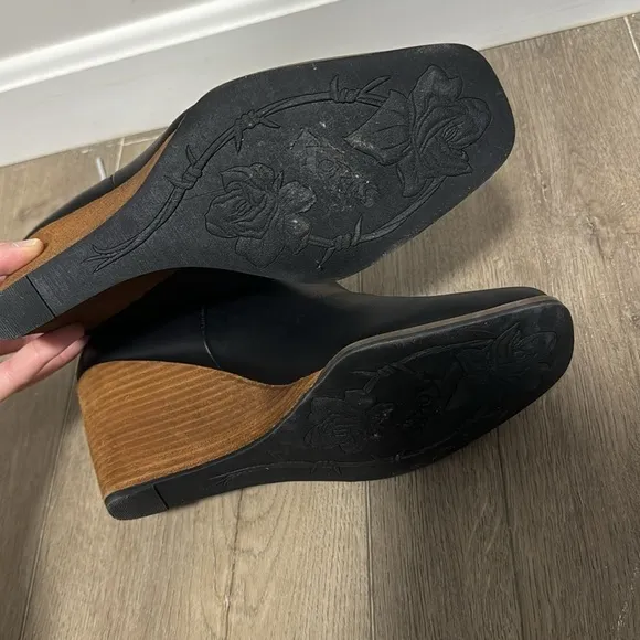 NEW! KORKS Black Oliana Wedge Bootie - Size 9