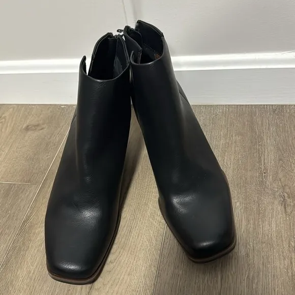 NEW! KORKS Black Oliana Wedge Bootie - Size 9