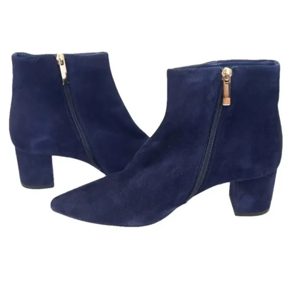 New. L’Agence Jeanne Suede Block Heel Ankle Booties in Midnight Blue Size 38