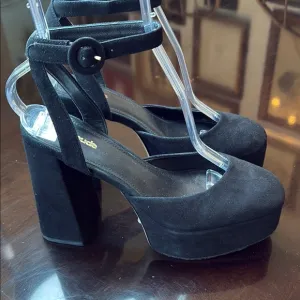 🐓New Larroude Ari Black suede leather Platform Block Heels with Ankle Strap