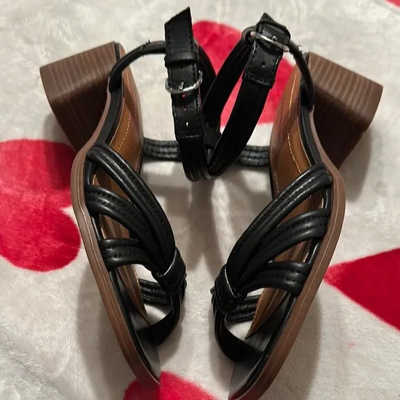 New Lucky BrandWomen's Jolenne Adjustable Strap Block-Heel Sandals