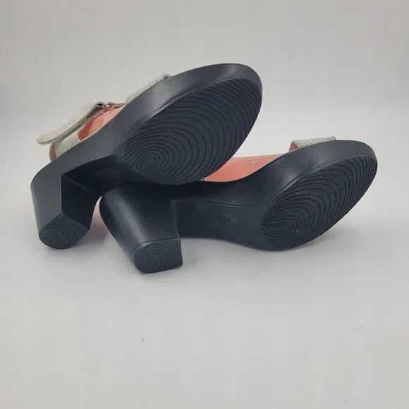 NEW Munro Willa Gray Silver Suede Block Heel Hook &amp; Loop Sandals Women's…