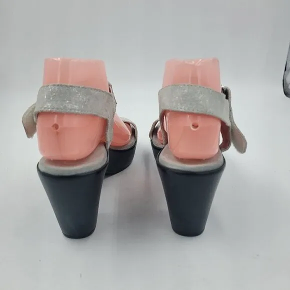NEW Munro Willa Gray Silver Suede Block Heel Hook &amp; Loop Sandals Women's…