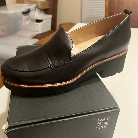 NEW Naturalizer Women's Black Leather Darry Platform Loafer Size 12W