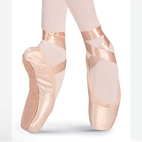 New Pointe Shoes Ballet Size 40W
