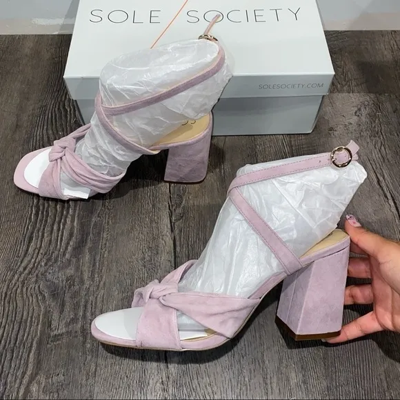 𝅺New Sole Society Joanan Sandals Pastel Lavender
