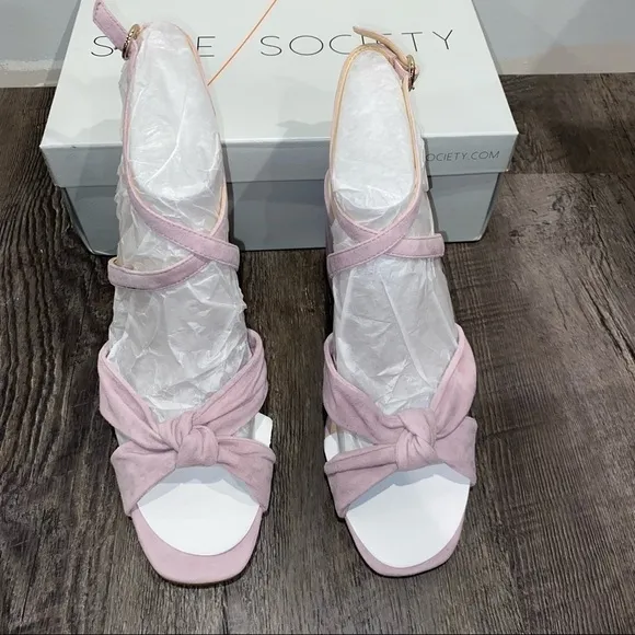 𝅺New Sole Society Joanan Sandals Pastel Lavender