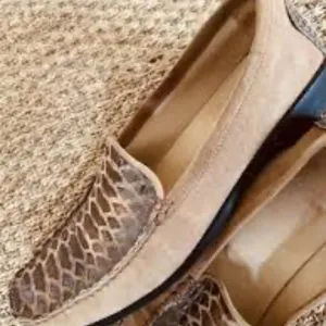 NEW 🎉 Stuart Weitzman Flat Suede Leather Python Loafers