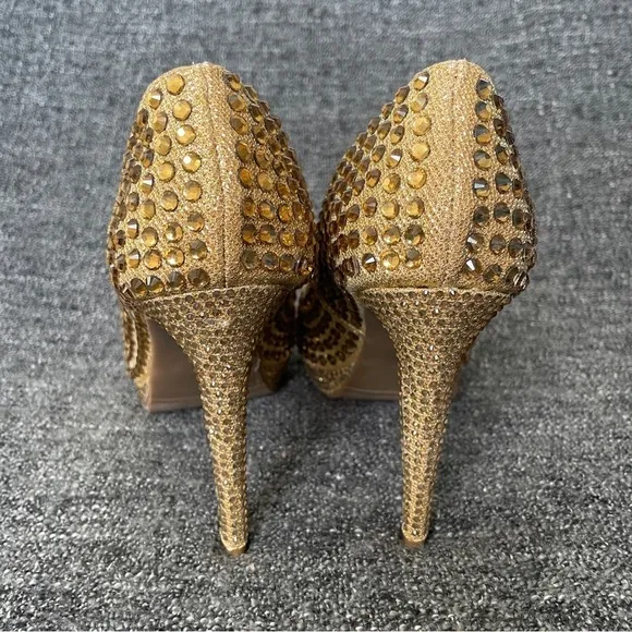 NEW Thalia Sodi Landon Pumps Gold Lurex Embellished Platform Women’s Size 8.5