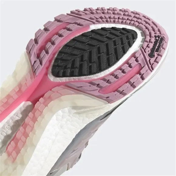 [NEW] Women's adidas Ultraboost 21 Cold RDY Shoes S23908
