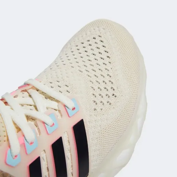 [NEW] Women's adidas UltraBoost Web DNA Shoes Off White Size 10 GX2137