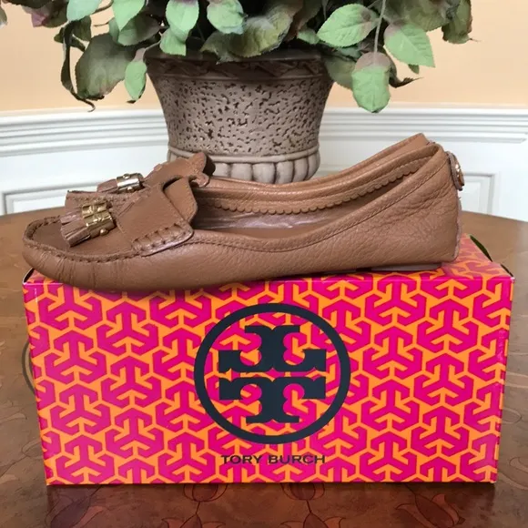 *New*Tory Burch Royal Tan Lawerence Shoes