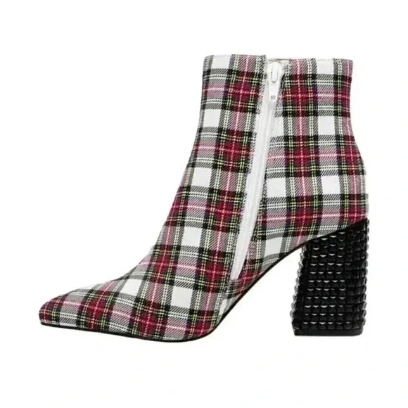NIB BETSEY JOHNSON KASSIE RED WHITE BLOCK HEEL BOOTS BOOTIES