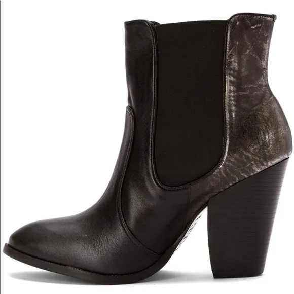 NIB Black Distressed Leather Block Heel Ankle Boot