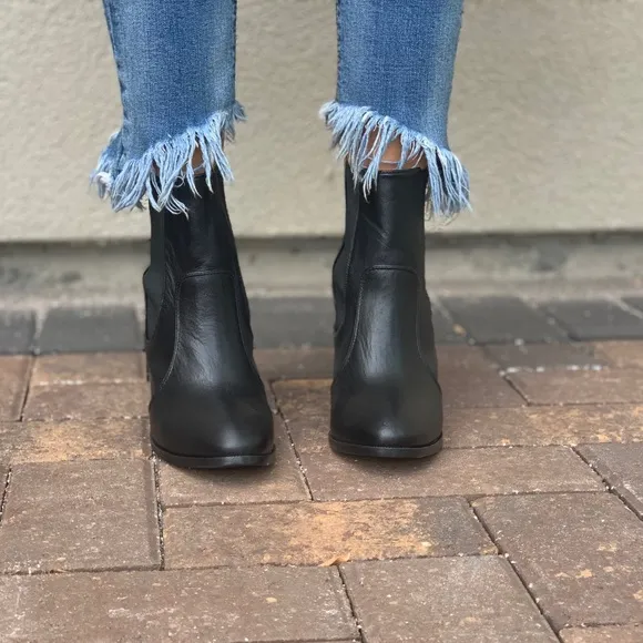 NIB Black Distressed Leather Block Heel Ankle Boot