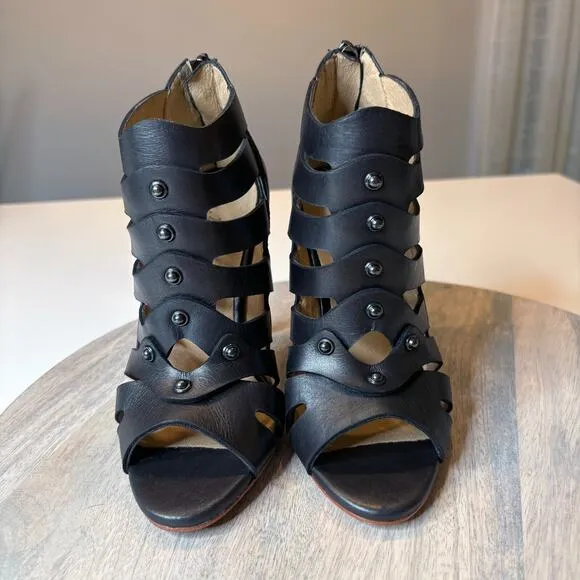 NIB L.A.M.B. by Gwen Stefani Black Leather Back Zip Shootie Heels Size 5.5 M