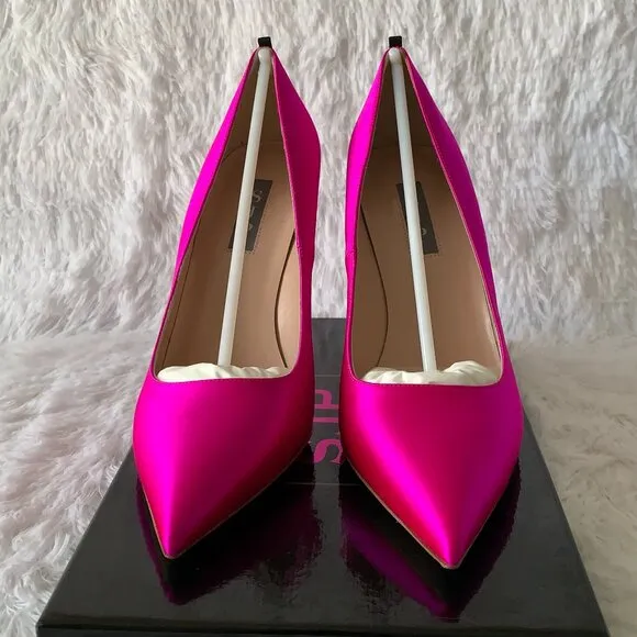 NIB SJP by Sarah Jessica Parker Fawn Satin Pumps EU 39 US 8.5 Pink Candy 100mm