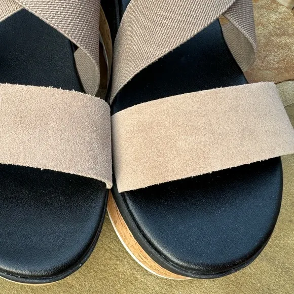 NIB SOREL Women's Cameron Flatform Wedge Slingback Sandals SZ 10