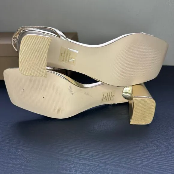 NIB Womans Steve Madden Luxe Block Heeled Sandals in Gold size 7.5M