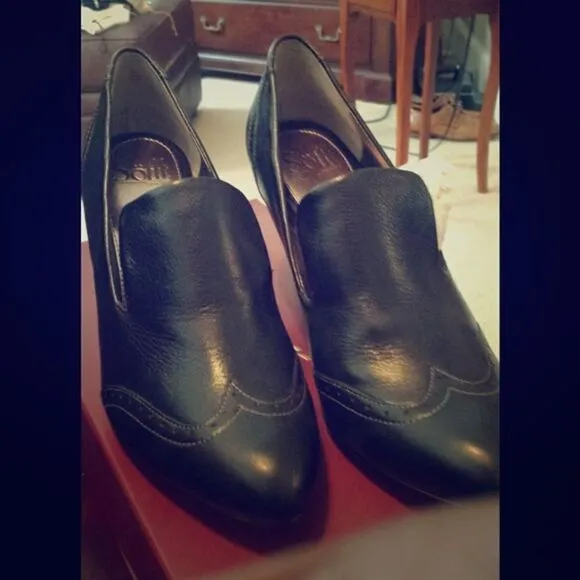 NIB Black Sofft shoes