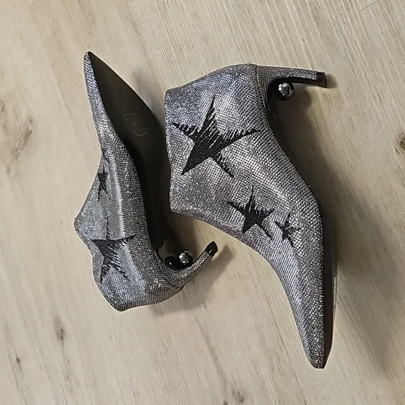 Nicholas Kirkwood Ankle Boot Shoes Gunmetal Pearl Heel Signature Silver Stars