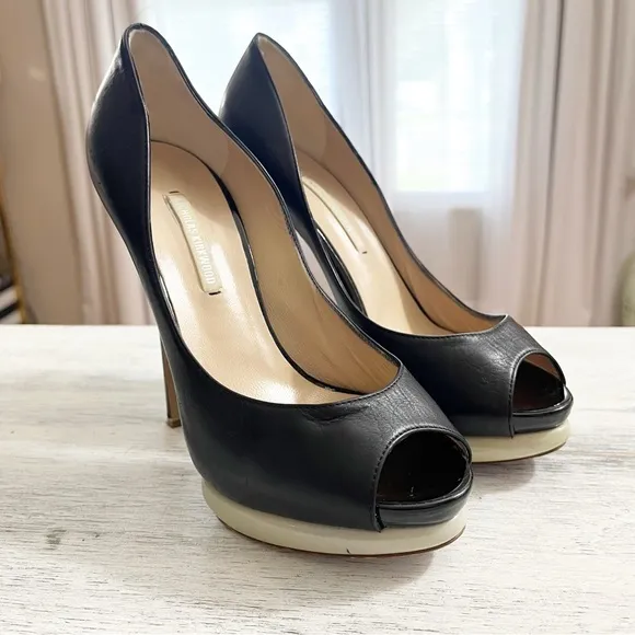 Nicholas Kirkwood Platform Peep-Toe Heels size 37