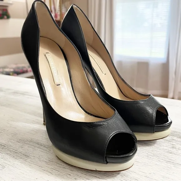 Nicholas Kirkwood Platform Peep-Toe Heels size 37
