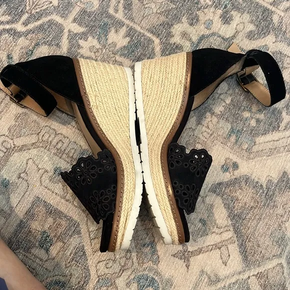 Nicole Black Wedge Shoes with Floral Appliqué