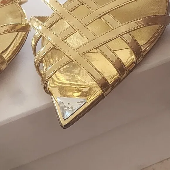 Nicolo Beretta gold patent leather sandals Sz 40
