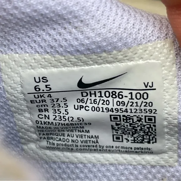 Nike Air Max Excee White Bright Mango sneakers shoes size 6.5