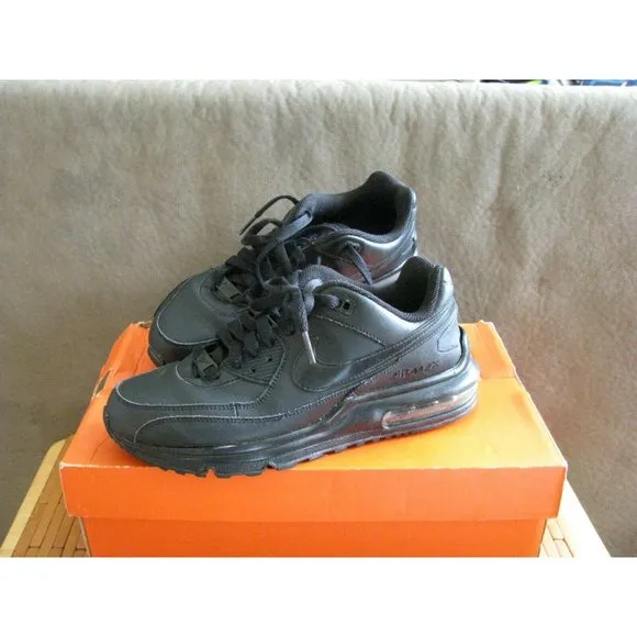 Nike Air Max Wright Girls Size US 6Y Shoes Black