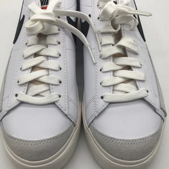 Nike Blazer Low Platform White Black Sail DJ0292-101 USED R-Mark Sz 9