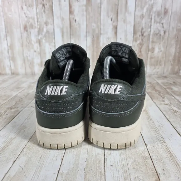 Nike Dunk Low Olive Green Casual Sneakers Fashion Shoes DZ2538-300 Size 9