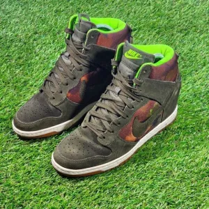 NIKE DUNK SKY HI - Womens Wedge - SIZE 8