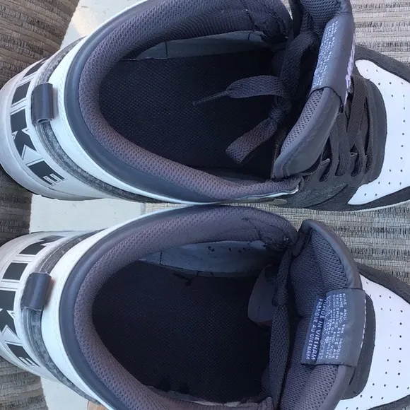 Nike hi top 2009 silver grayish tones size 12 used conditions