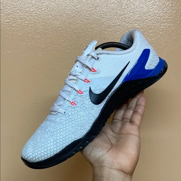 Nike Metcon 4 “Flash Crimson Blue”