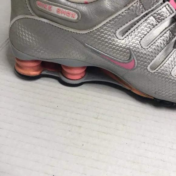 Nike Shox NZ EU Women's 8.5 Metallic Silver Pink 2012 488312-003 Running Shoes