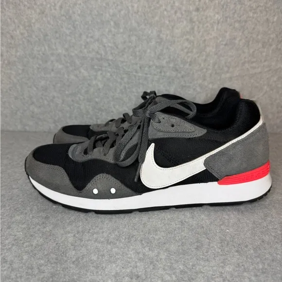 Nike Venture Runner - Black Gray Suede 3480 Men’s Sz 11.5 CK2944-004